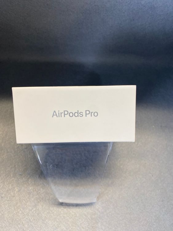 ����̤�����ڸ����ݾڤ����AirPods Pro ��3���� MFHP4J/A