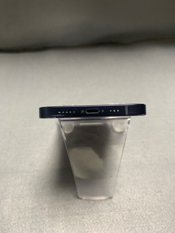 中古 国内版 SIMフリー iPhone 12 128GB ブラック色