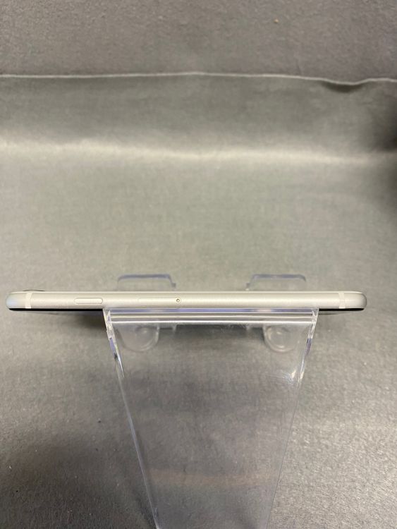 ���ʡ������ǡ�SIM�ե꡼��iPhone SE �������塡256GB �ۥ磻�ȿ�