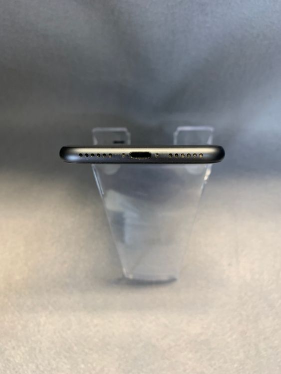 ���� ������ SIM�ե꡼ iPhone8 64GB ���ڡ������쥤��