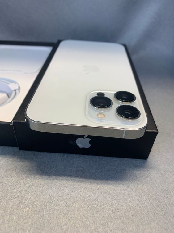 ���ʡ������ǡ�SIM�ե꡼ Phone13 Pro Max 128GB ����С���