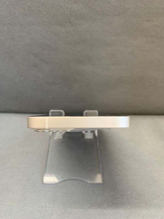 Ķ���� ������ SIM�ե꡼ iPhone13 128GB �������饤�ȿ�