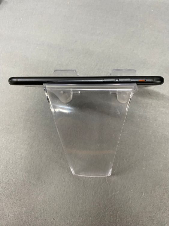 ���� ������ SIM�ե꡼iPhoneSE����2���塡64GB �֥�å���