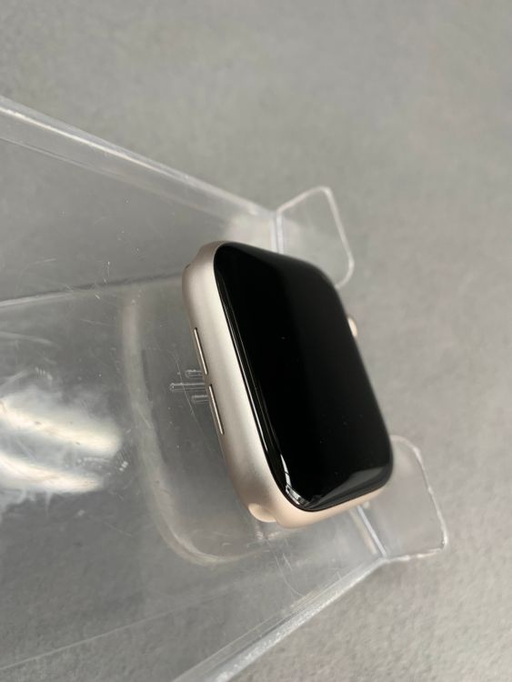���� Apple Watch SE ��3����ڸ����ݾڤ����64GB  ����顼�� 44mm