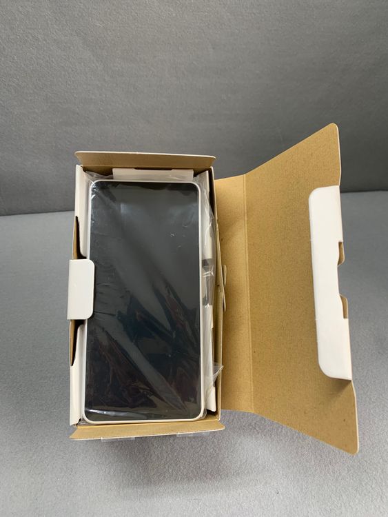����̤���� ������ SIM�ե꡼ Arrows Be4 Plus 64GB �ۥ磻�ȿ�