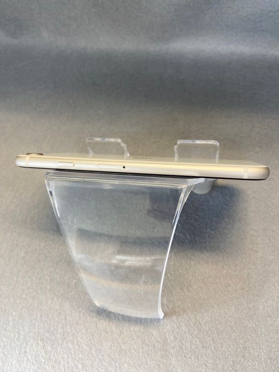 Ķ���ʡ��������ǥե꡼��iPhoneSE �軰���� 64GB ���������饤�ȿ�