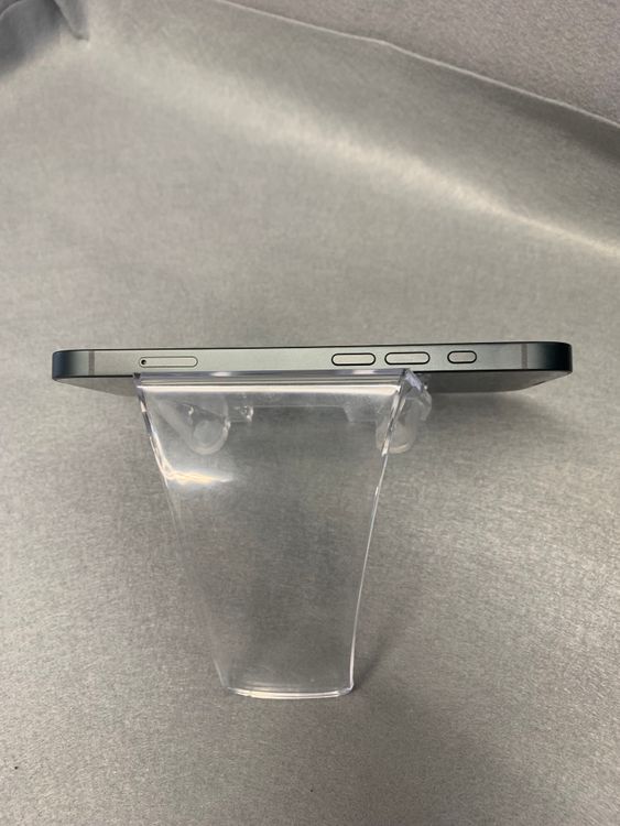 Ķ���ʡ������ǡ�SIM�ե꡼��iPhone16e 128GB���֥�å���