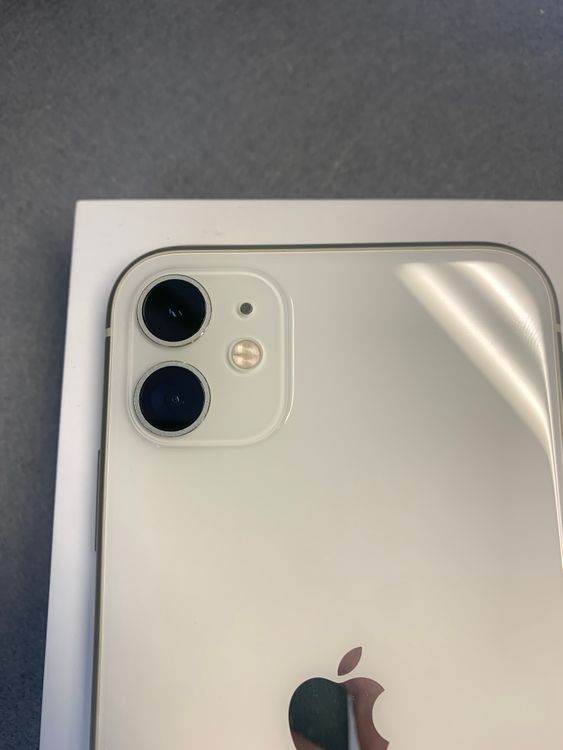 Ķ���ʡ������ǡ�SIM�ե꡼��iPhone11 128GB �ۥ磻�ȿ�