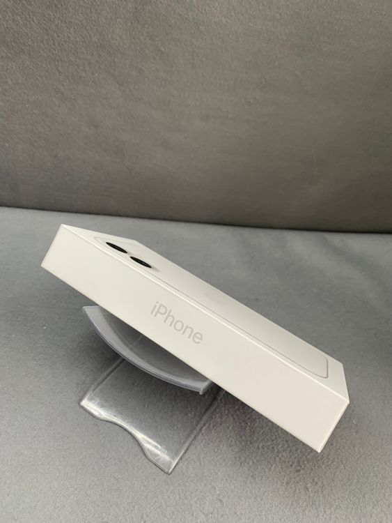 ����̤���� Apple���ȥ��� SIM�ե꡼ iPhone16 128GB �ۥ磻�ȿ�