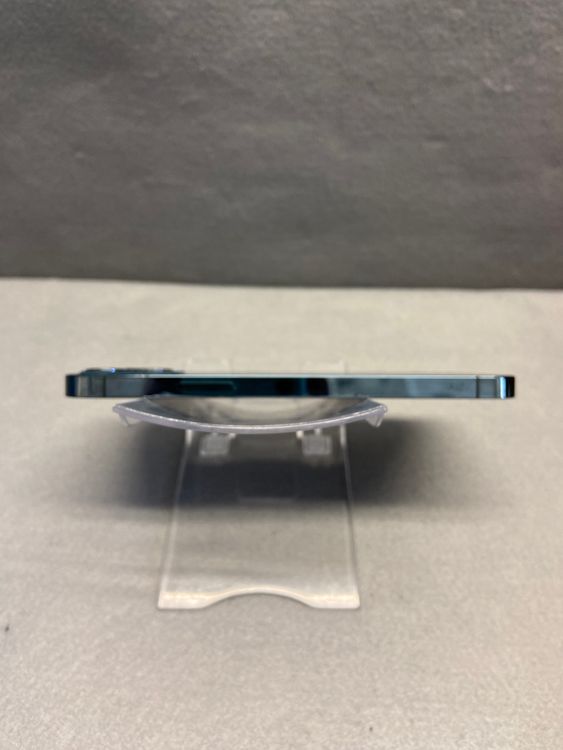 ���� Apple���ȥ��� SIM�ե꡼ iPhone12 Pro 256GB �ѥ��ե��å��֥롼��