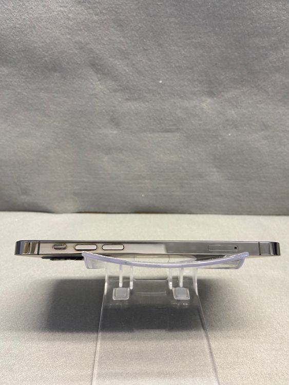 ������š������ǡ�SIM�ե꡼��iPhone12 Pro 128GB ����ե����ȿ�