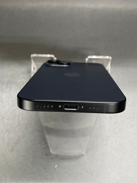 Ķ���ʡ������ǡ�SIM�ե꡼��iPhone15 128GB �֥�å���