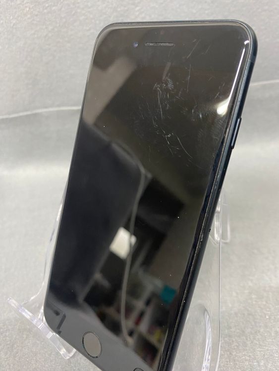 ������� ������ SIM�ե꡼ iPhoneSE ��3���� 128GB �ߥåɥʥ��ȿ�