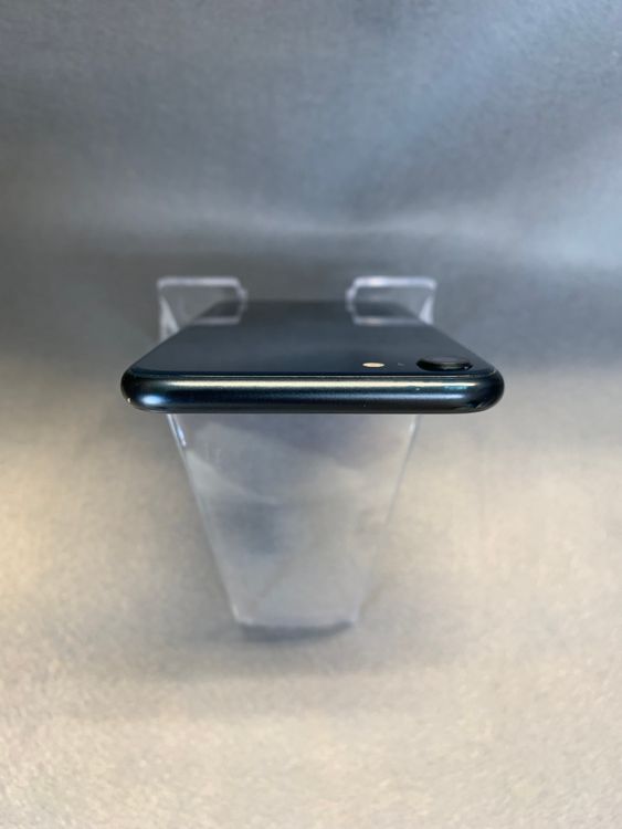 ������� ������ SIM�ե꡼ iPhoneSE ��3���� 128GB �ߥåɥʥ��ȿ�