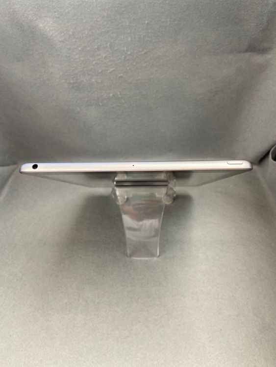 ���ʡ������ǡ�Wi-Fi �ǡ�iPad ��6���塡 128GB ���ڡ������쥤��