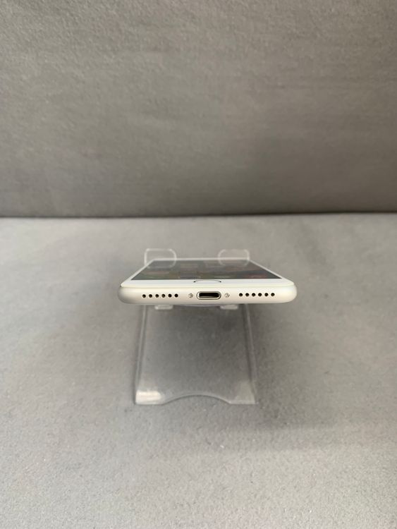 Ķ���� ������ SIM�ե꡼ iPhone8 64GB ����С���