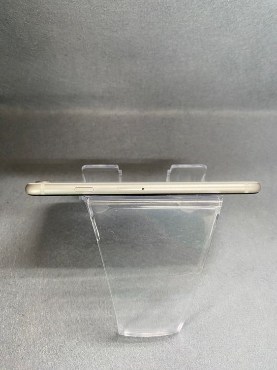 ��š������ǡ�SIM�ե꡼��iPhoneSE����3���� 64GB���������饤�ȿ�