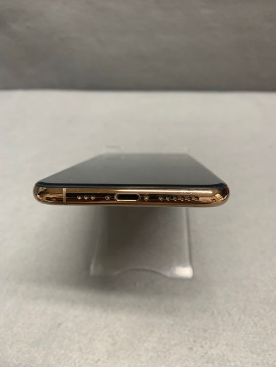 Ķ���� ������ SIM�ե꡼ iPhoneXS 256GB ������ɿ�