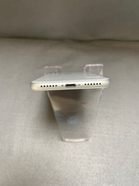 Ķ  SIMե꡼ iPhone8 256GB С