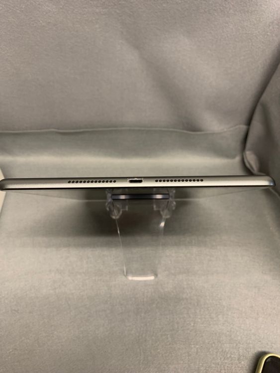 ���ʡ������ǡ�Wi-Fi�ǡ�iPad ��9���塡64GB �����ڡ������쥤��