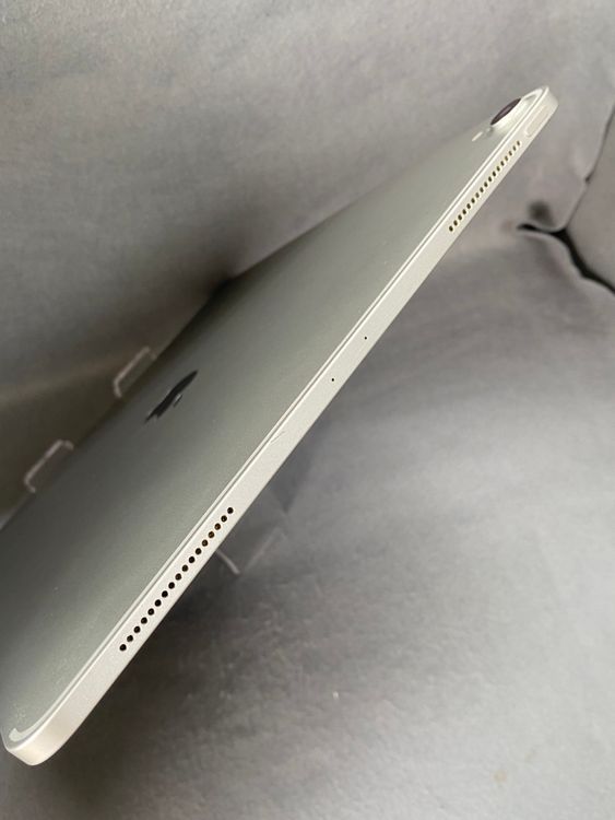 ���� iPad Pro 12.9����� ��3���� 256GB Wi-Fi�� ���ڡ������졼��