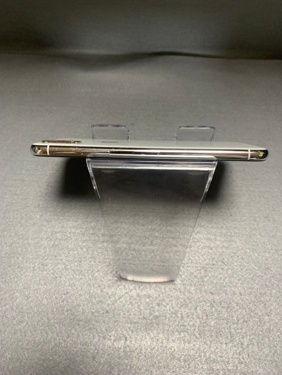 ���� ������ SIM�ե꡼ iPhoneXS 64GB ����С���