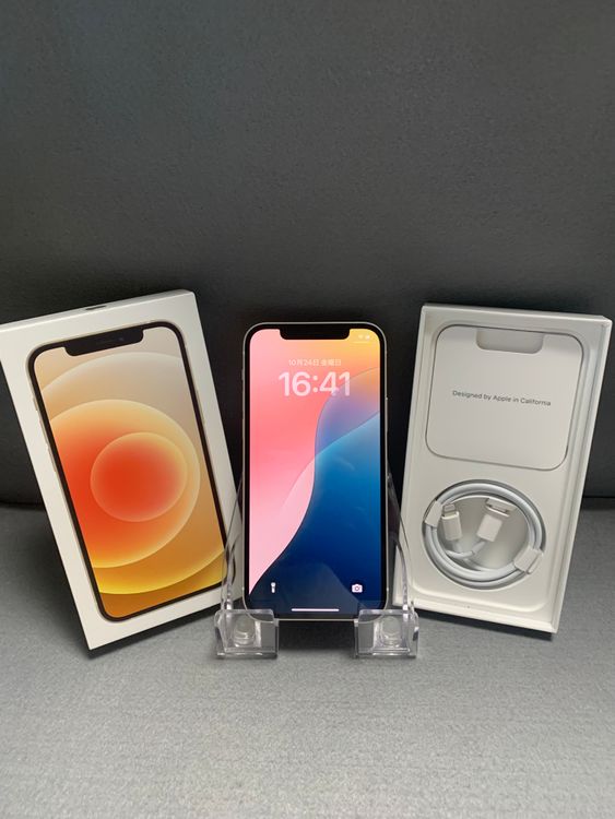 美品 国内版 SIMフリー iPhone12 64GB ホワイト色