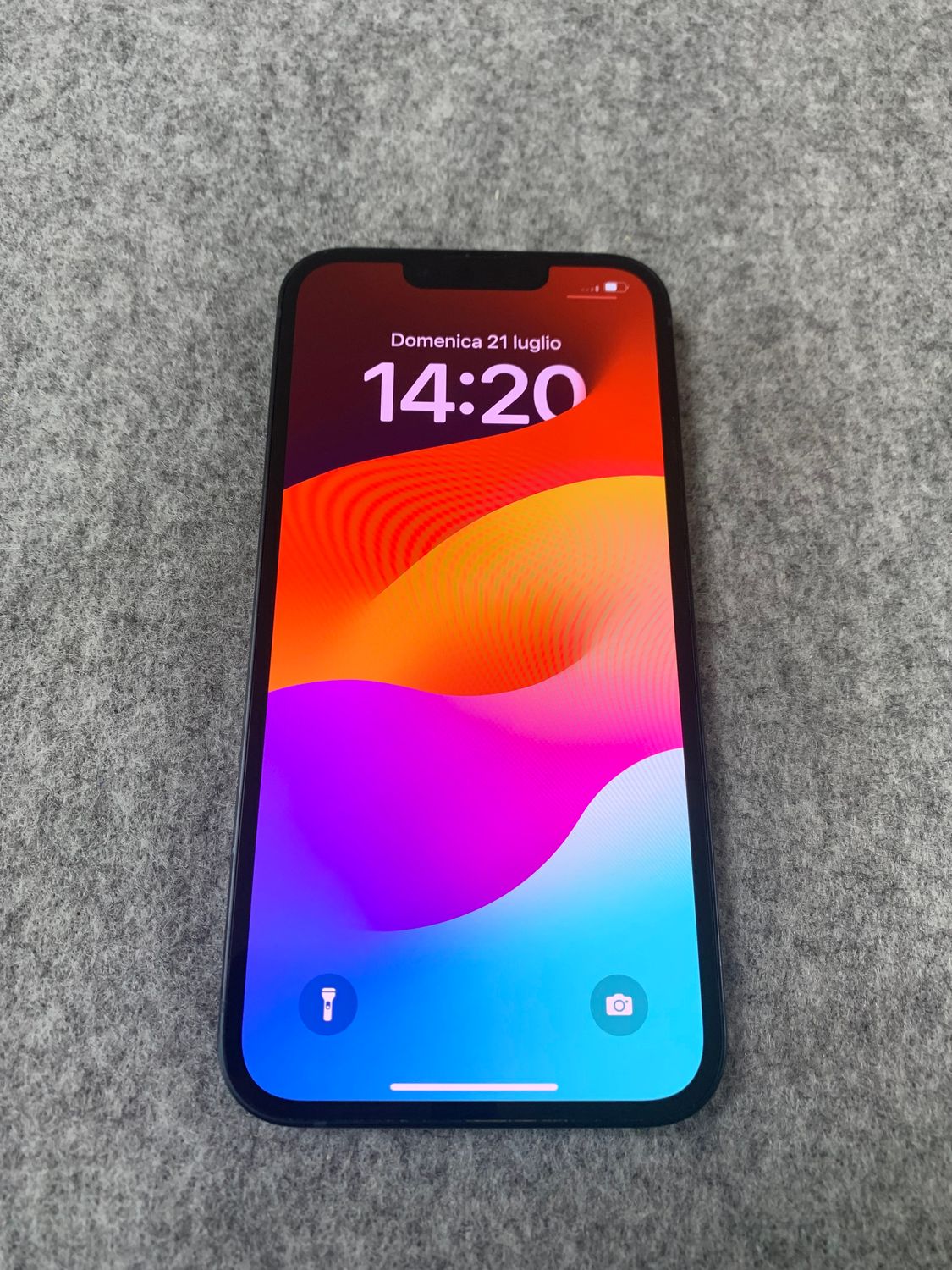 ムスビー｜超美品 国内版 SIMフリー iPhone13 128GB