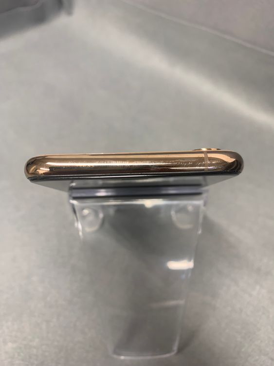 ������š������ǡ�SIM�ե꡼��iPhone XR�� 64GB ������뿧