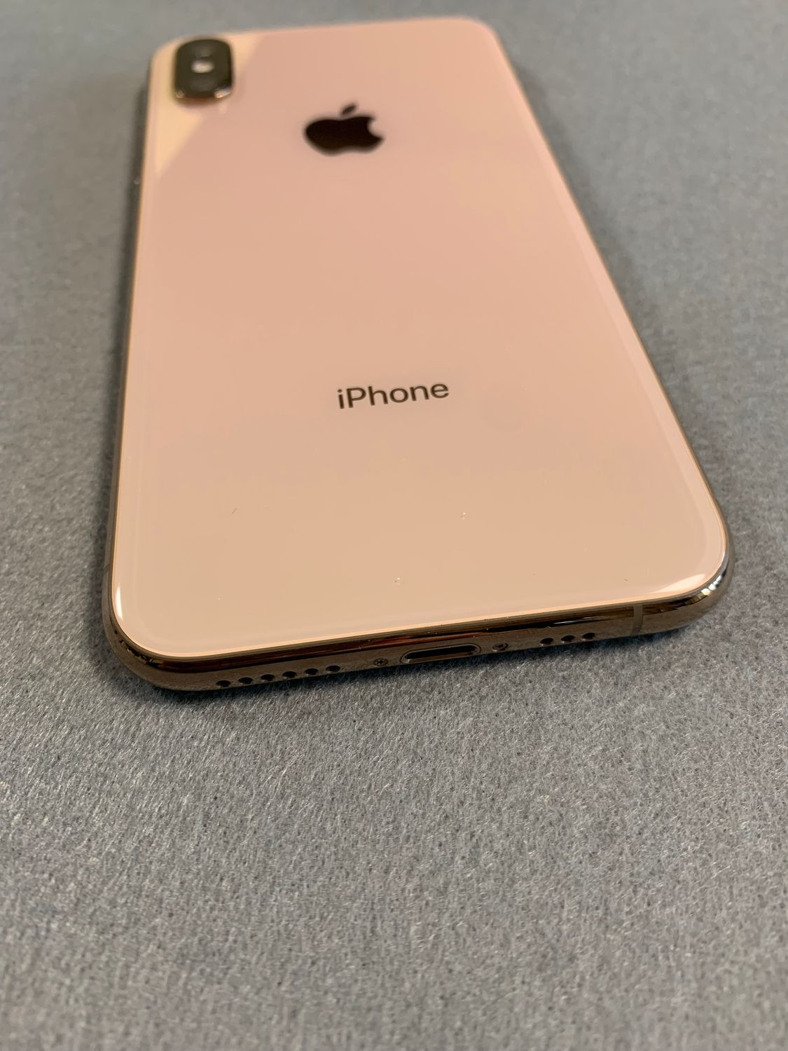 ムスビー｜超美品 国内版 simフリー iPhonexs 512GB ゴールド色 