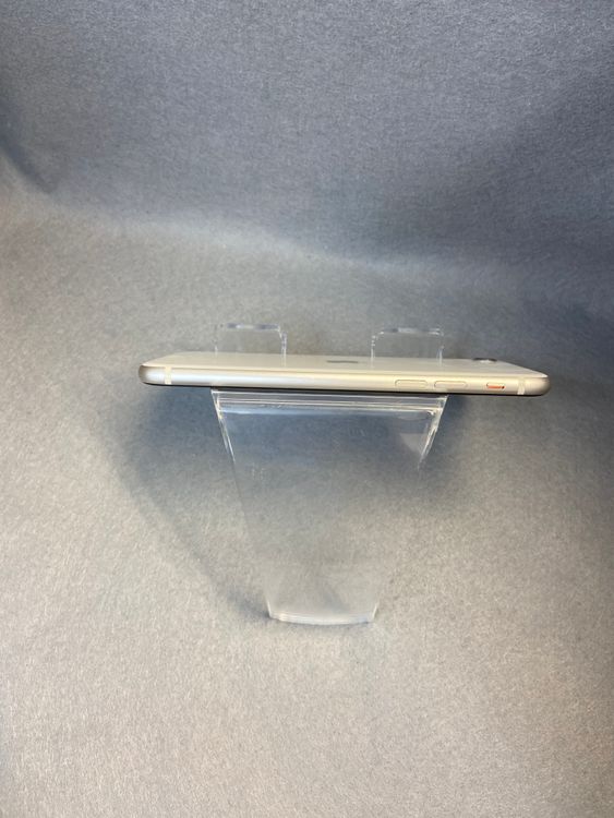 Ķ���ʡ������ǡ�SIM�ե꡼��iPhoneSE ��3���塡64GB �������饤�ȿ�