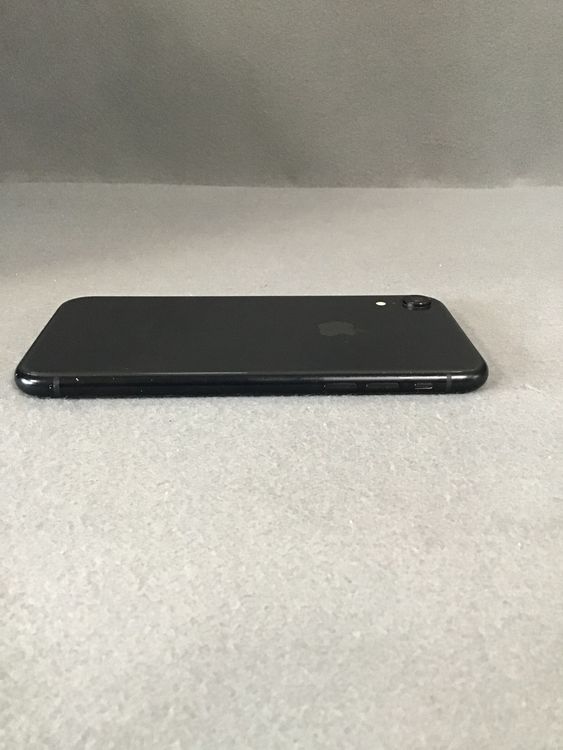 ��š������ǡ�SIM�ե꡼��iPhoneXR  64GB �֥�å���