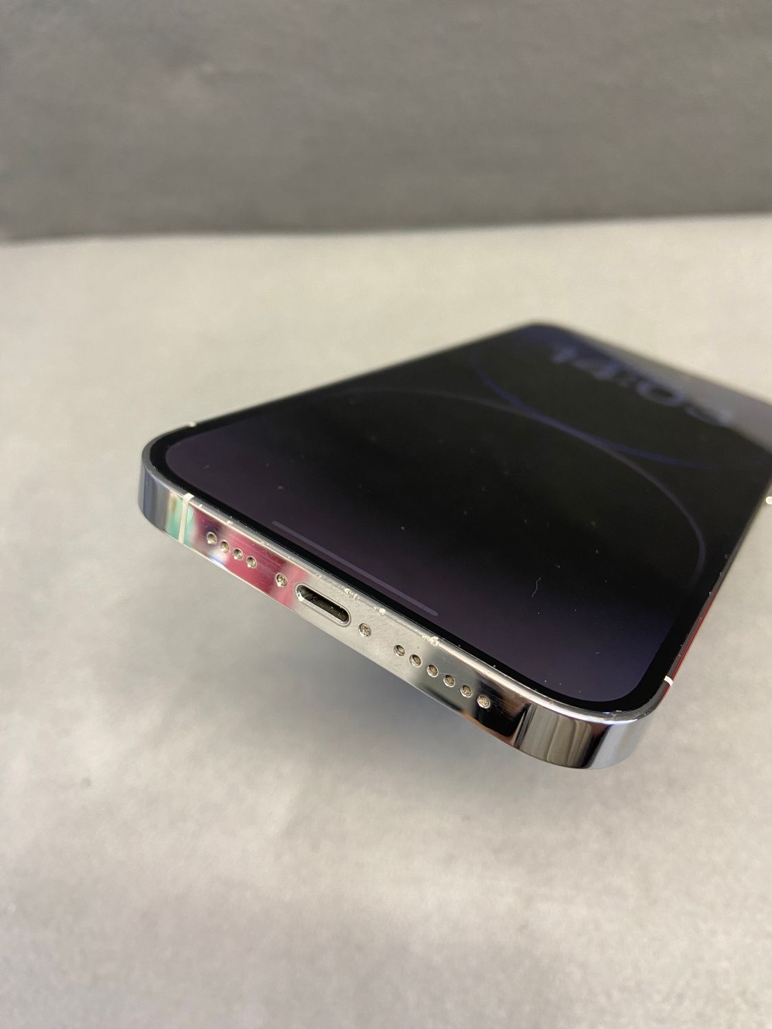 ムスビー｜美品 国内版 SIMフリー iPhone 14 Pro Max 1TB シルバー色