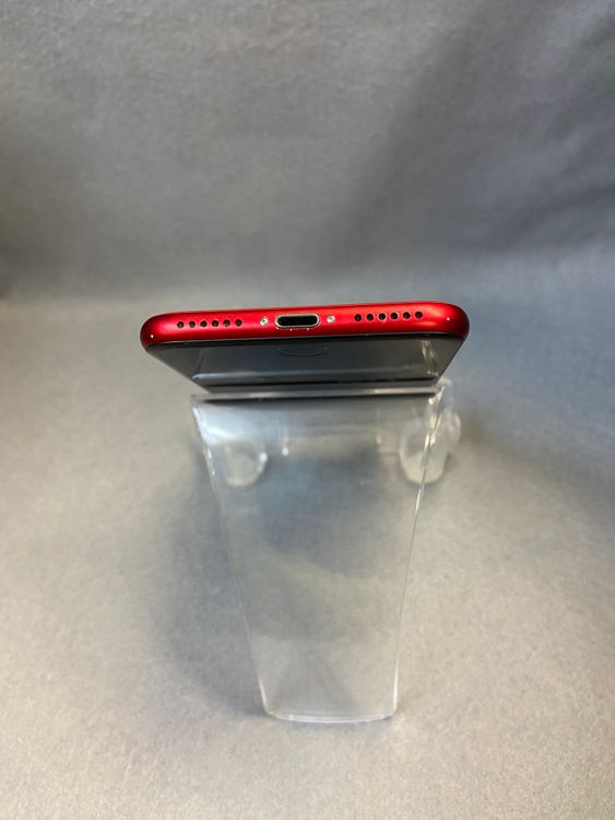 ���ʡ������ǡ�SIM�ե꡼��iPhone8 64GB ��åɿ�