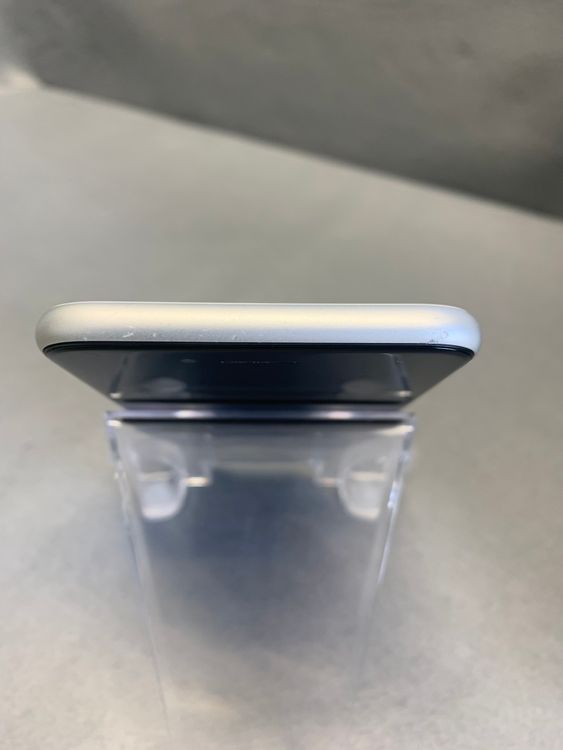 ���ʡ������ǡ�SIM�ե꡼��iPhoneSE �������� 128GB �ۥ磻�ȿ�