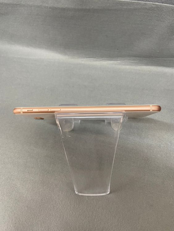 ���ʡ������ǡ�SIM�ե꡼��iPhone8 Plus 64GB ������ɿ�
