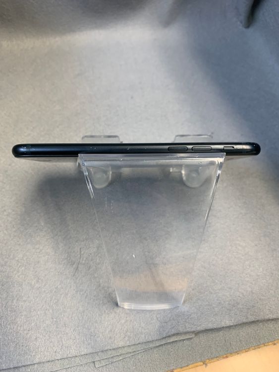 ���ʡ������ǡ�SIM�ե꡼��iPhoneSE ��3���塡 64GB �ߥåɥʥ��ȿ�