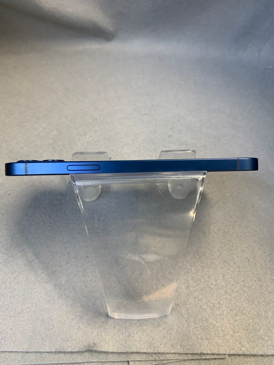 Ķ���ʡ������ǡ�SIM�ե꡼��iPhone12 64GB �֥롼��