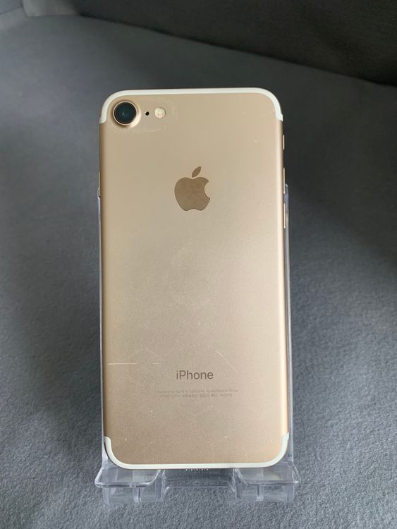 ���ʡ������ǡ�SIM�ե꡼��iPhone7 128GB ������ɿ�