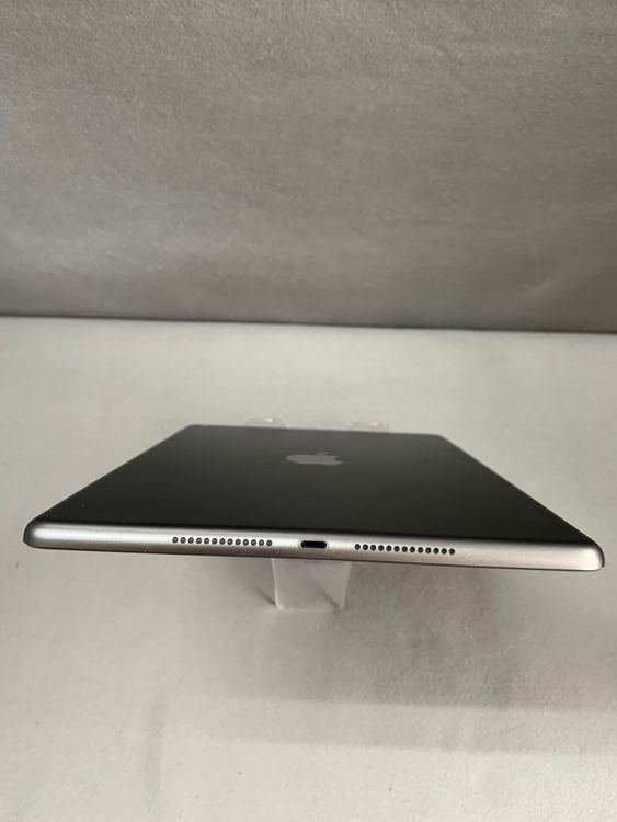 ���� ������ iPad ��9���� 64GB Wi-Fi�� ���ڡ������쥤��