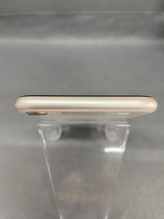 ���� ������ SIM�ե꡼ iPhoneSE ��3����128GB �������饤�ȿ�