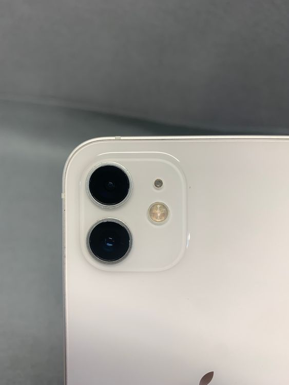 ������š������ǡ�SIM�ե꡼��iPhone12 64GB���ۥ磻�ȿ�