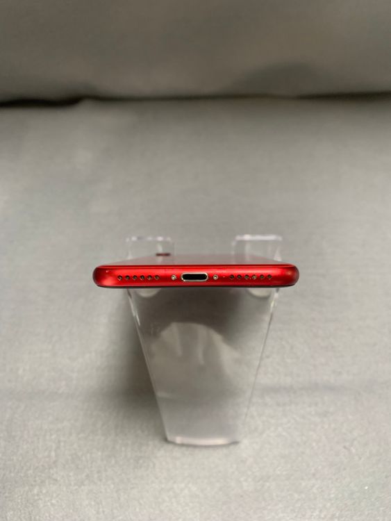 美品 国内版 SIMフリー iPhone8 64GB レッド色