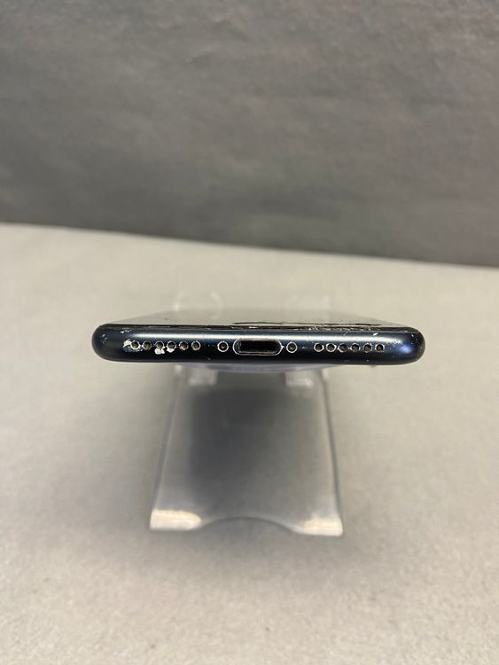 ��� ������ SIM�ե꡼ iPhoneSE �裳���� 64GB �ߥåɥʥ��ȿ�