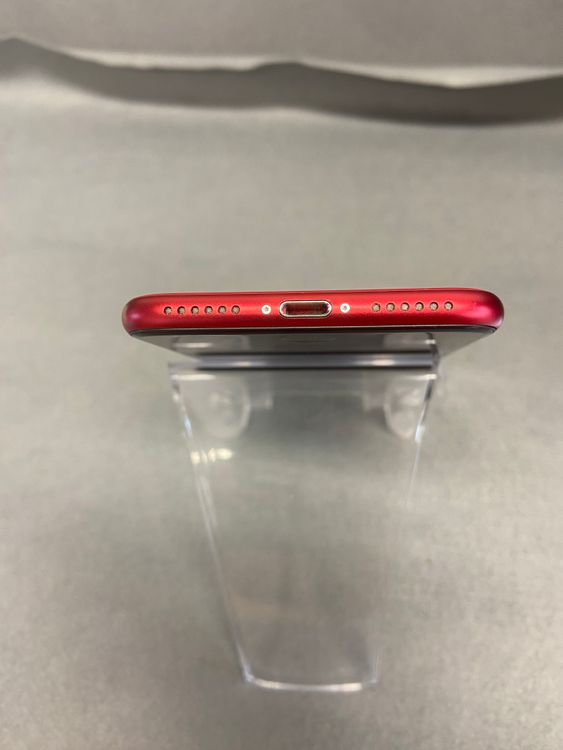 ���ʡ������ǡ�SIM�ե꡼��iPhoneSE�裲���� ��64GB ����åɿ�