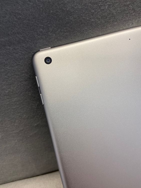 Ķ���� ������ WiFi�� iPad ��5���� 32GB ���ڡ������졼��