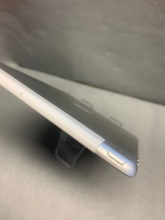 ������� iPad ��7���� 128GB Wi-Fi+Cellular�� ����С���