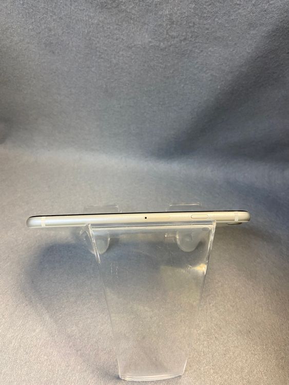 Ķ���ʡ������ǡ�SIM�ե꡼��iPhoneSE ��2���塡64 GB �ۥ磻�ȿ�