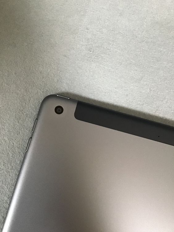 ʡSIMե꡼iPad 7塡Wi-Ficellularǥ롡32GB