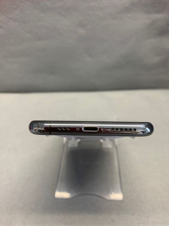 ���ʡ������ǡ�SIM�ե꡼��iPhoneXs 64GB  ���ڡ������쥤��